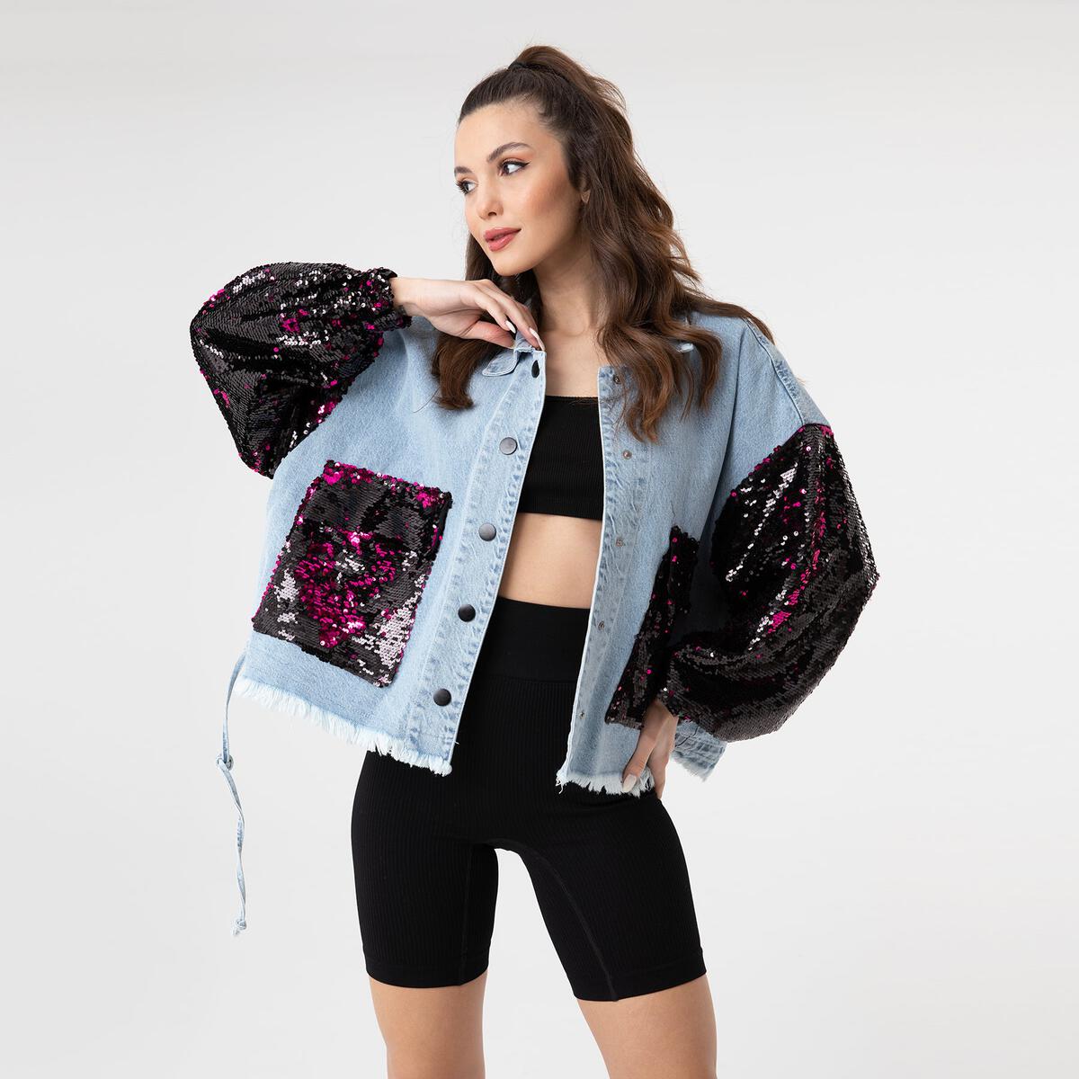 Sequin Detail on Sleeve Embroidery Jean Jacket 31057 / One Size (Oversize)