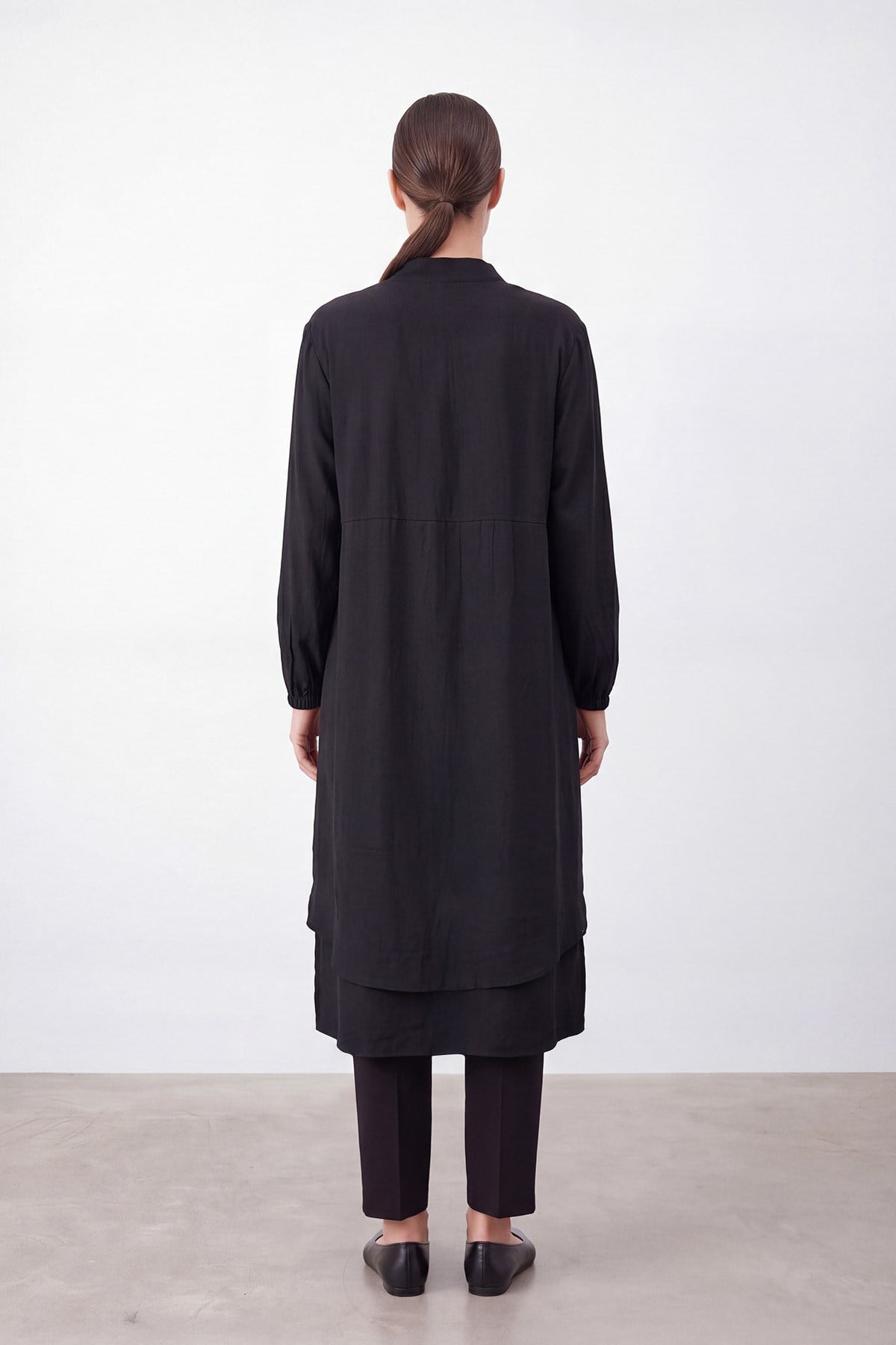 Women's Natural Texture Zippered Cape - Black