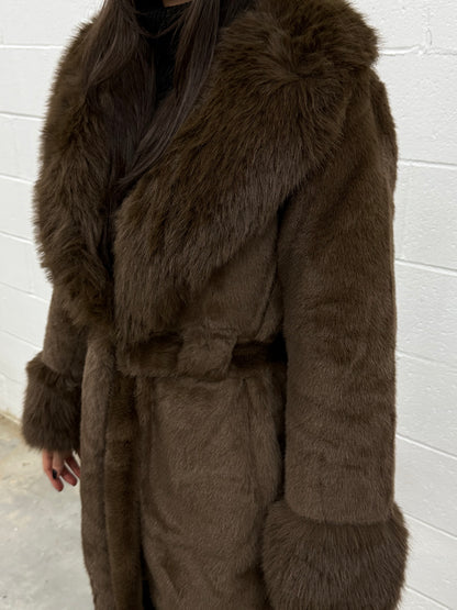 Long Fur Coat V959