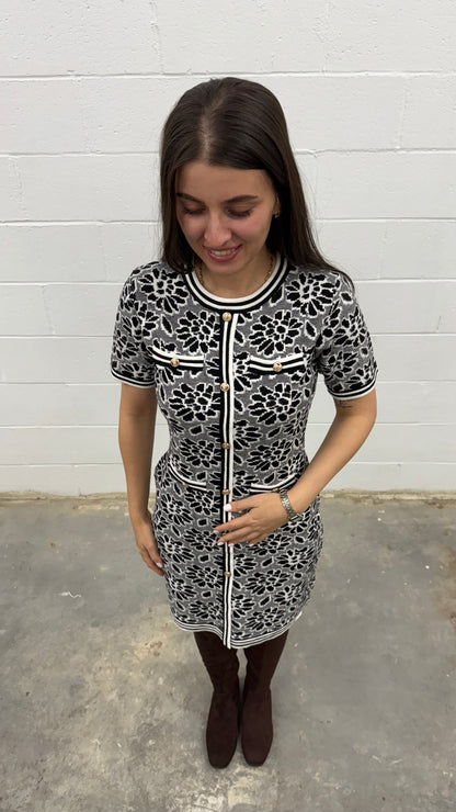 Knit Dress Short Sleeve V5855