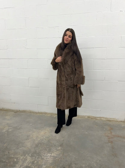 Long Fur Coat V959