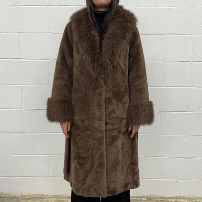 Long Fur Coat V959