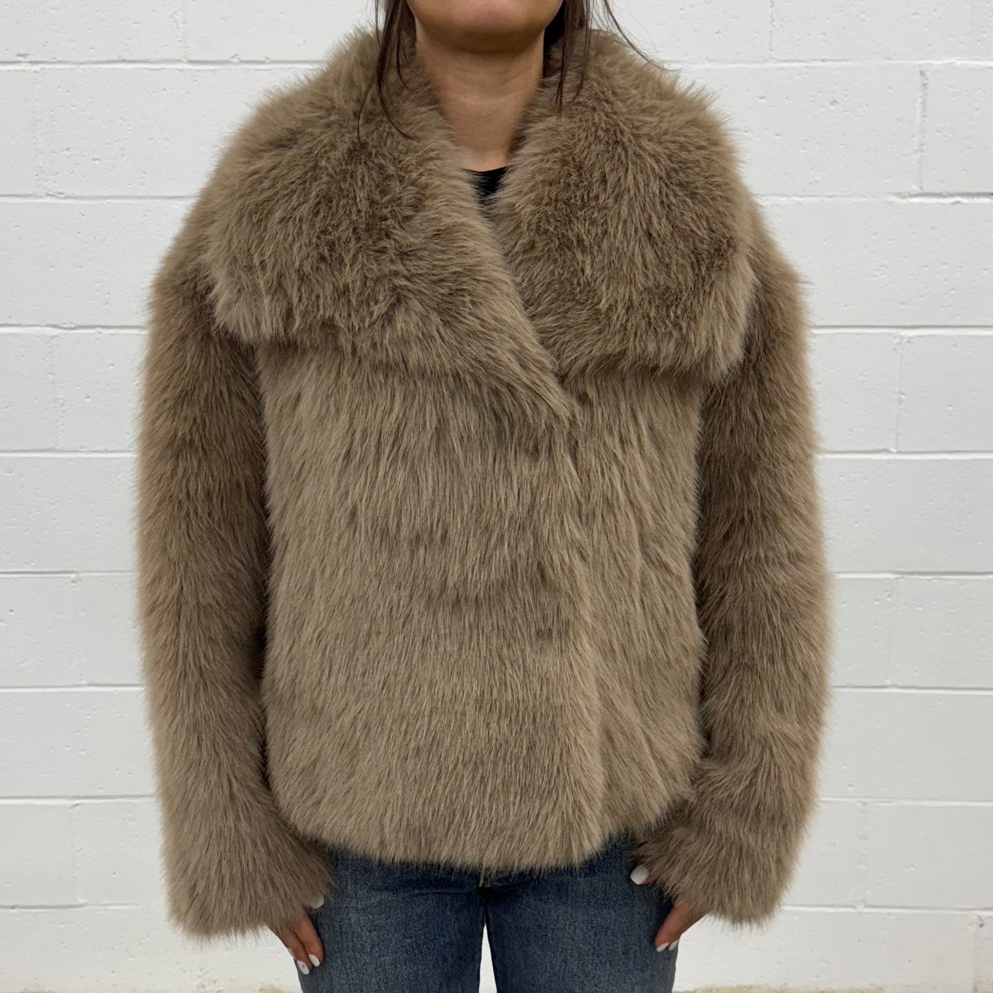 V979 Fur Coat