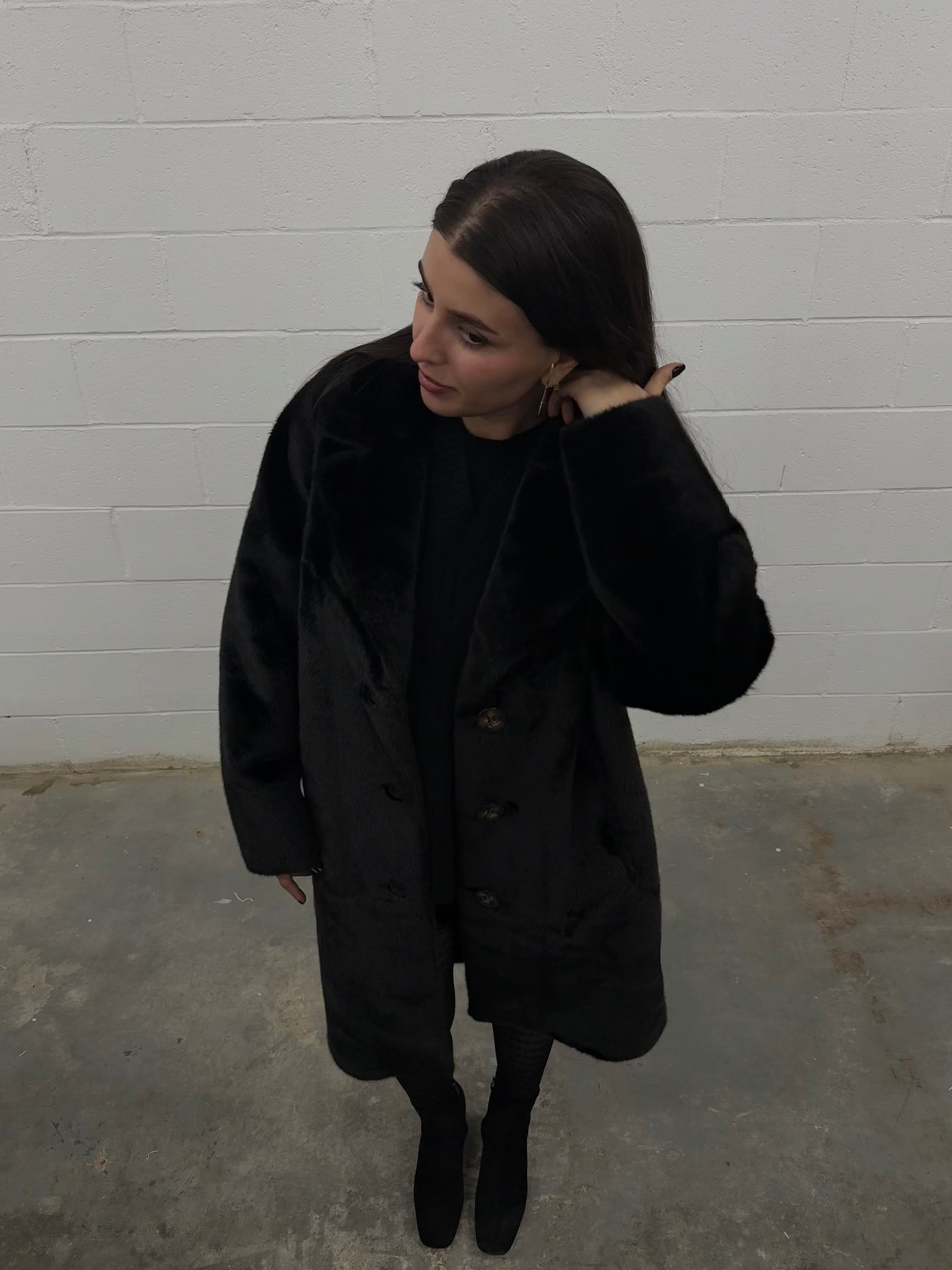 Long Fur Coat V965 – VAV NEW YORK