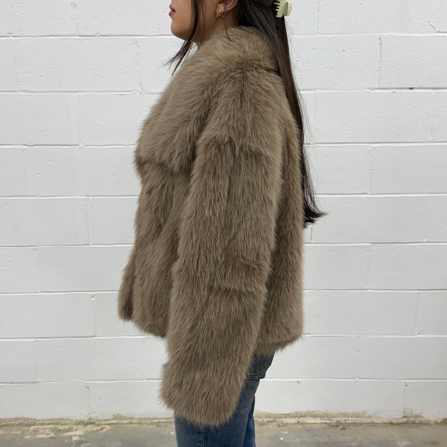 V979 Fur Coat