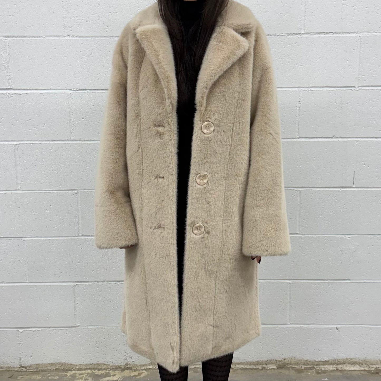 Long Fur Coat V965