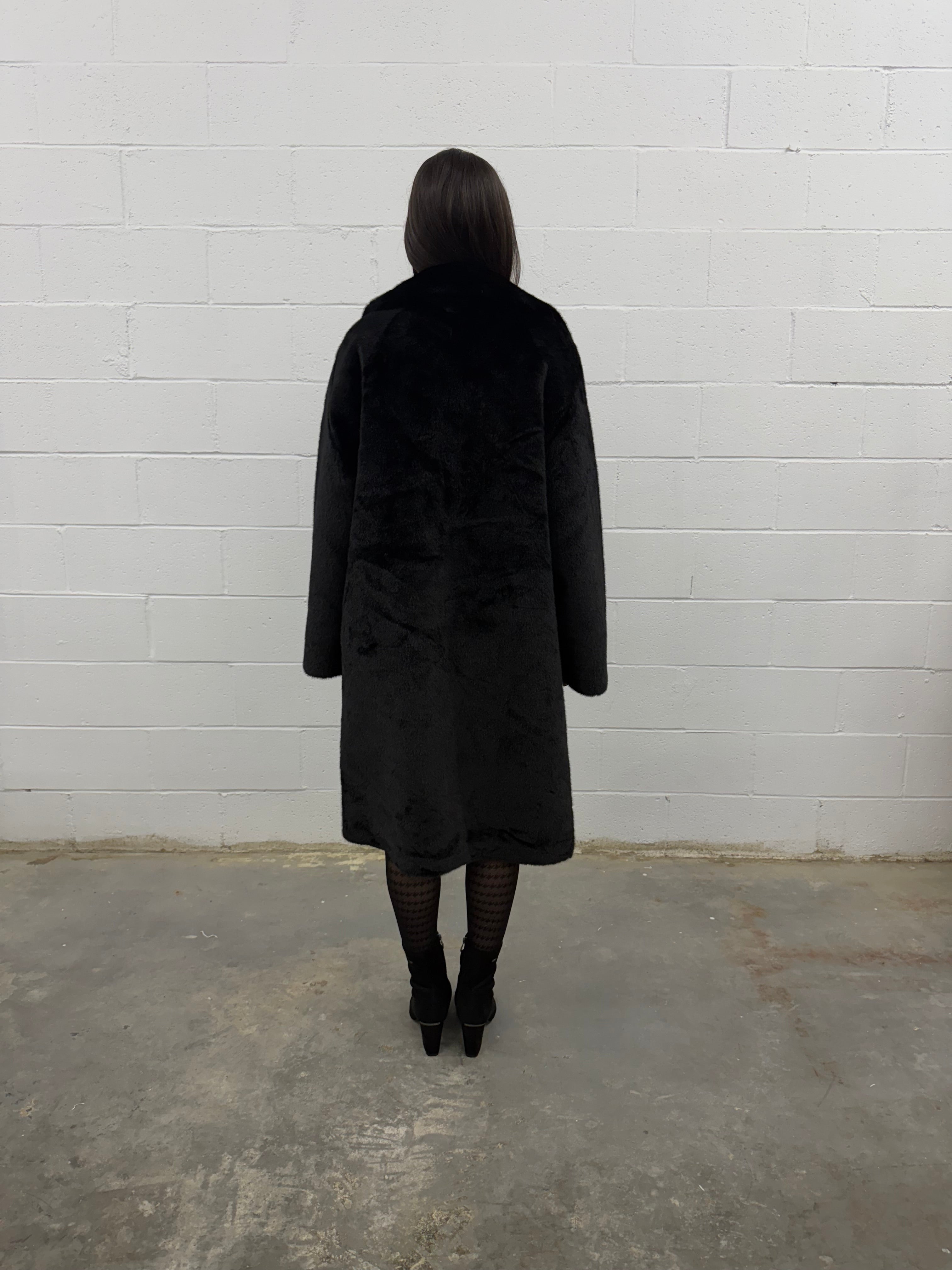 Long Fur Coat V965 – VAV NEW YORK