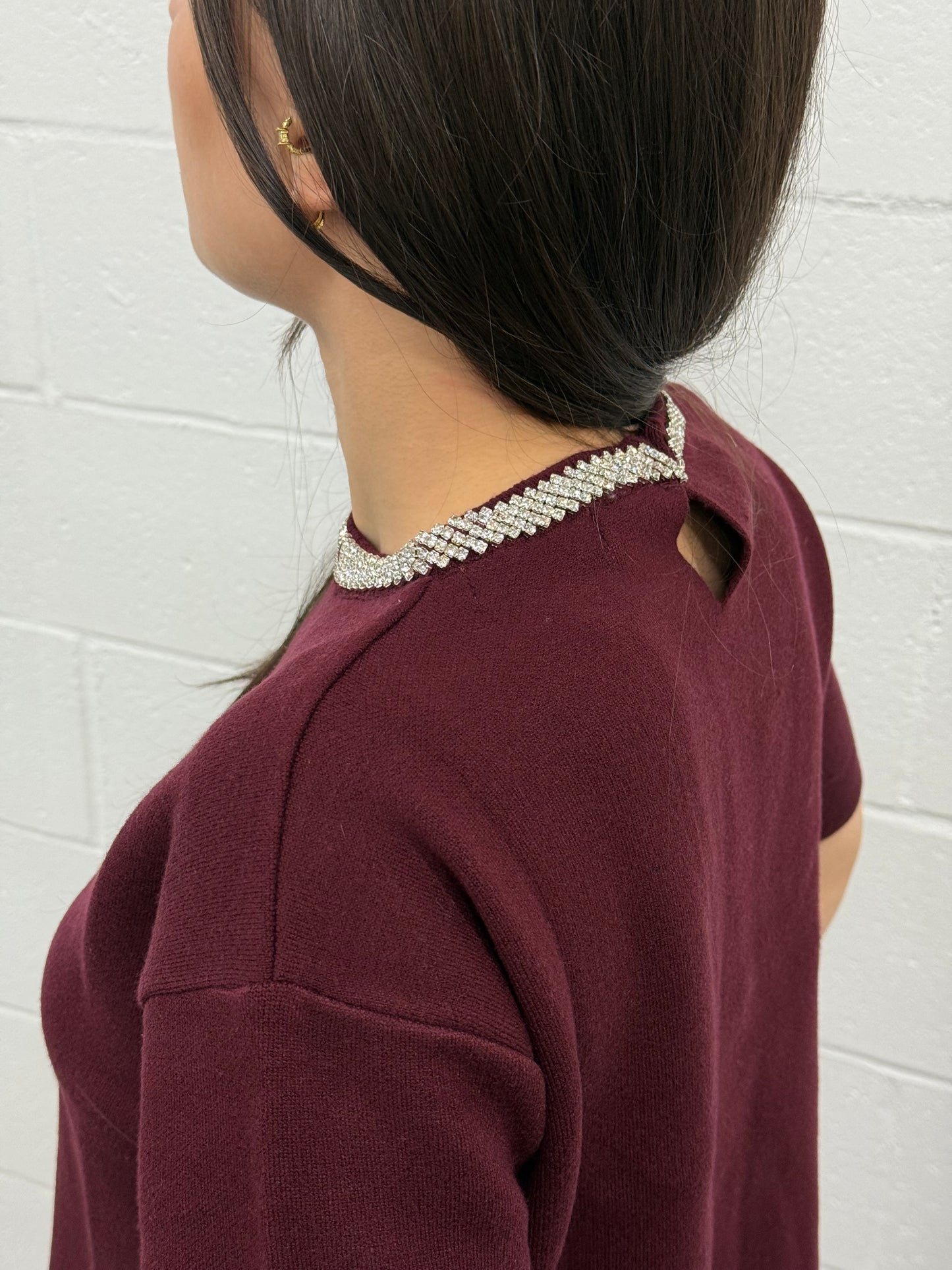 Diamond Neck Knit Blouse V4367