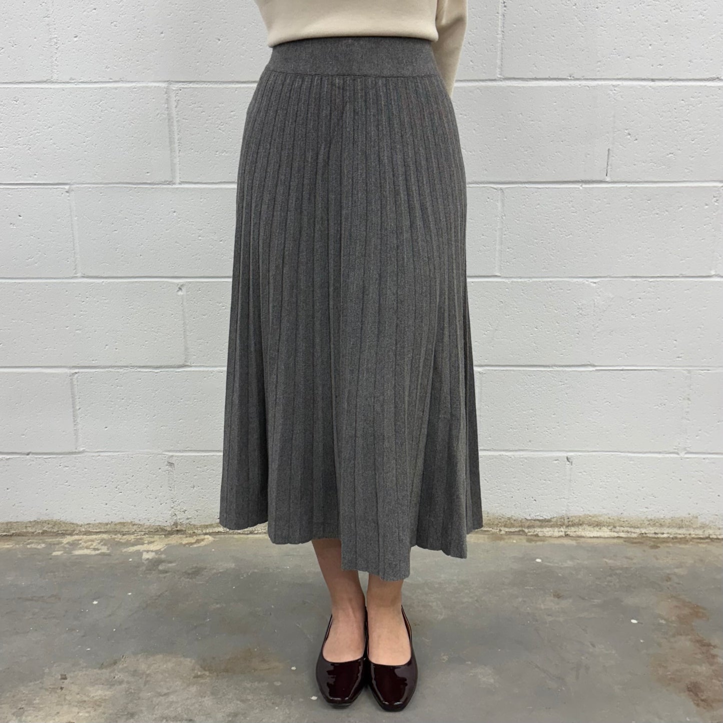 Women's Knit Midi Skirt Pleated Modest Skirt - One Size