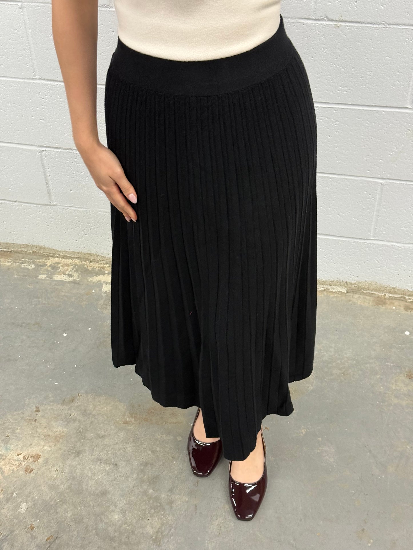 Women's Knit Midi Skirt Pleated Modest Skirt - One Size