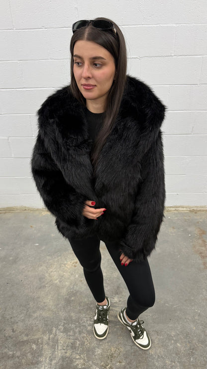 V985 Hooded Fur Coat