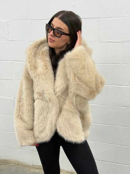 V985 Hooded Fur Coat