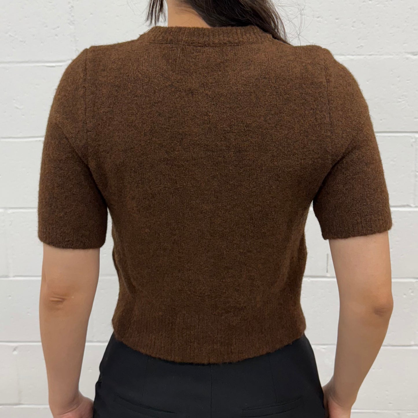 Crewneck Bow Button Knit Top V4865