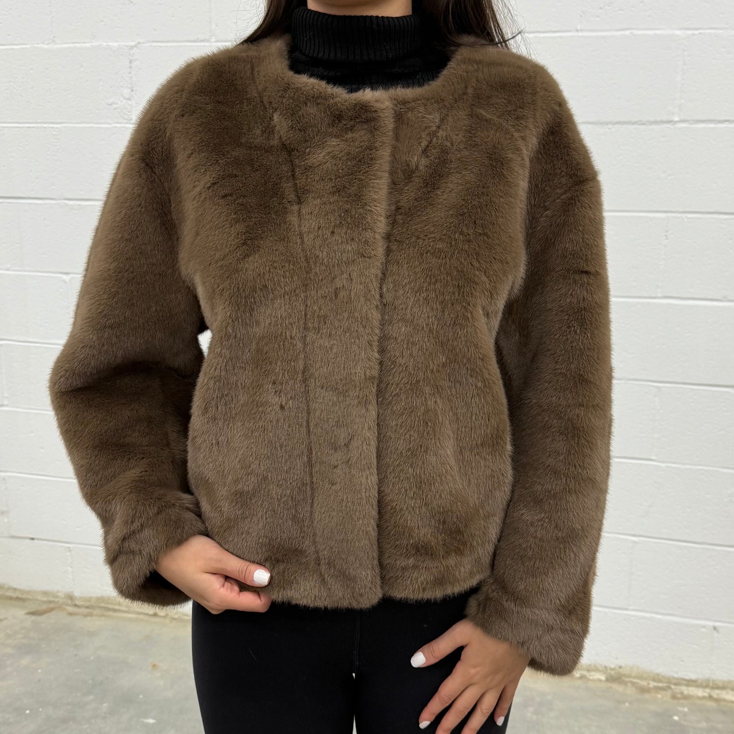 V987 Fur Coat