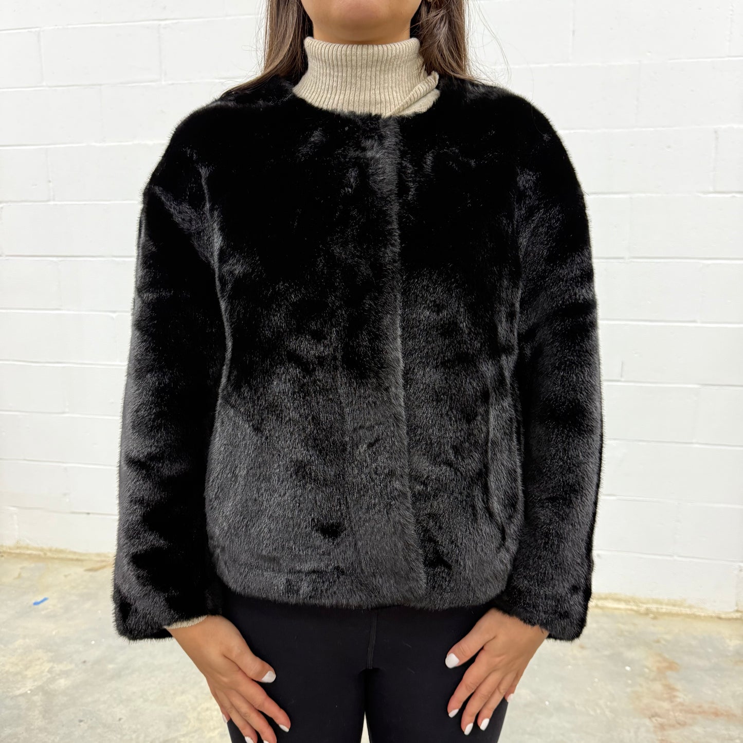 V987 Fur Coat