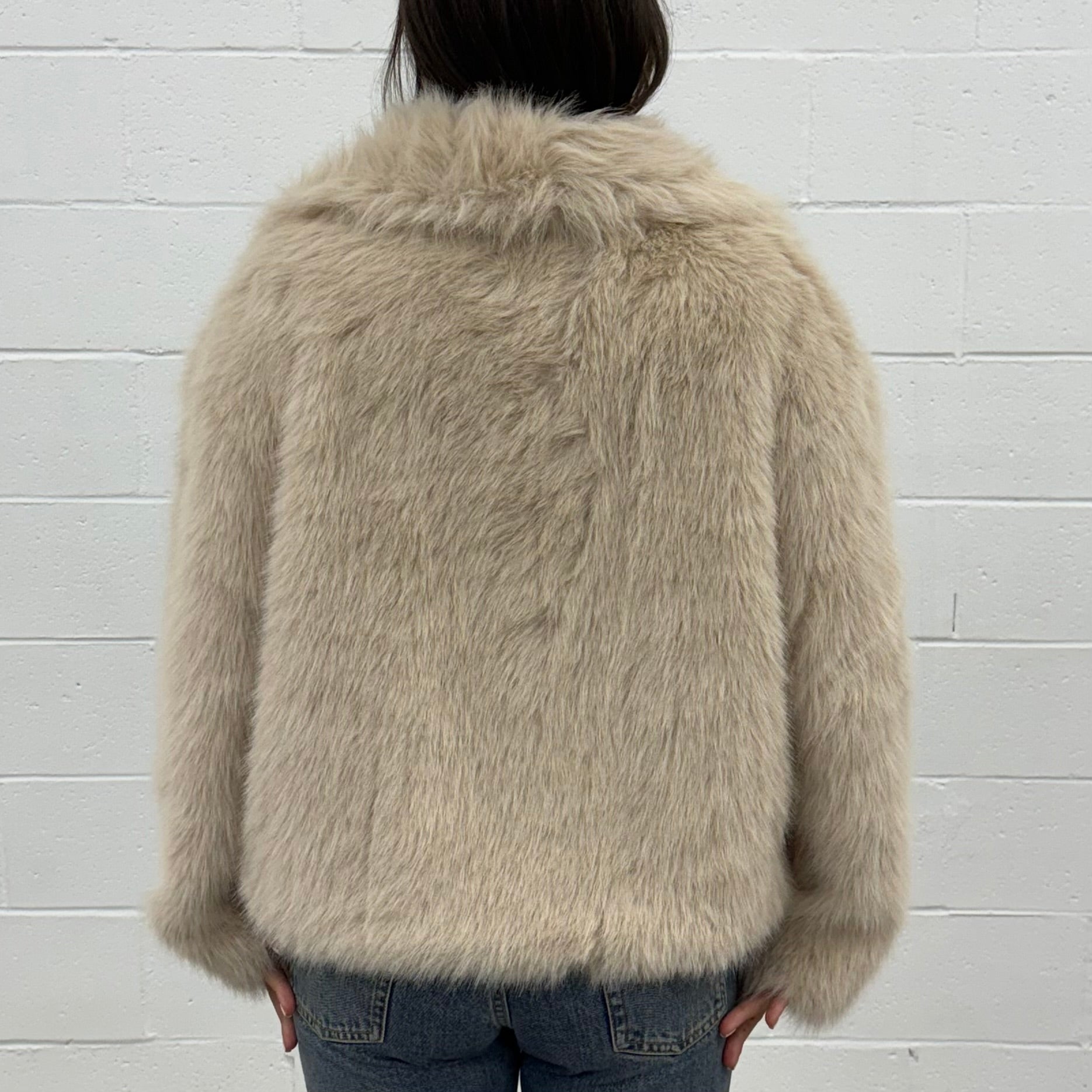 V979 Fur Coat – VAV NEW YORK