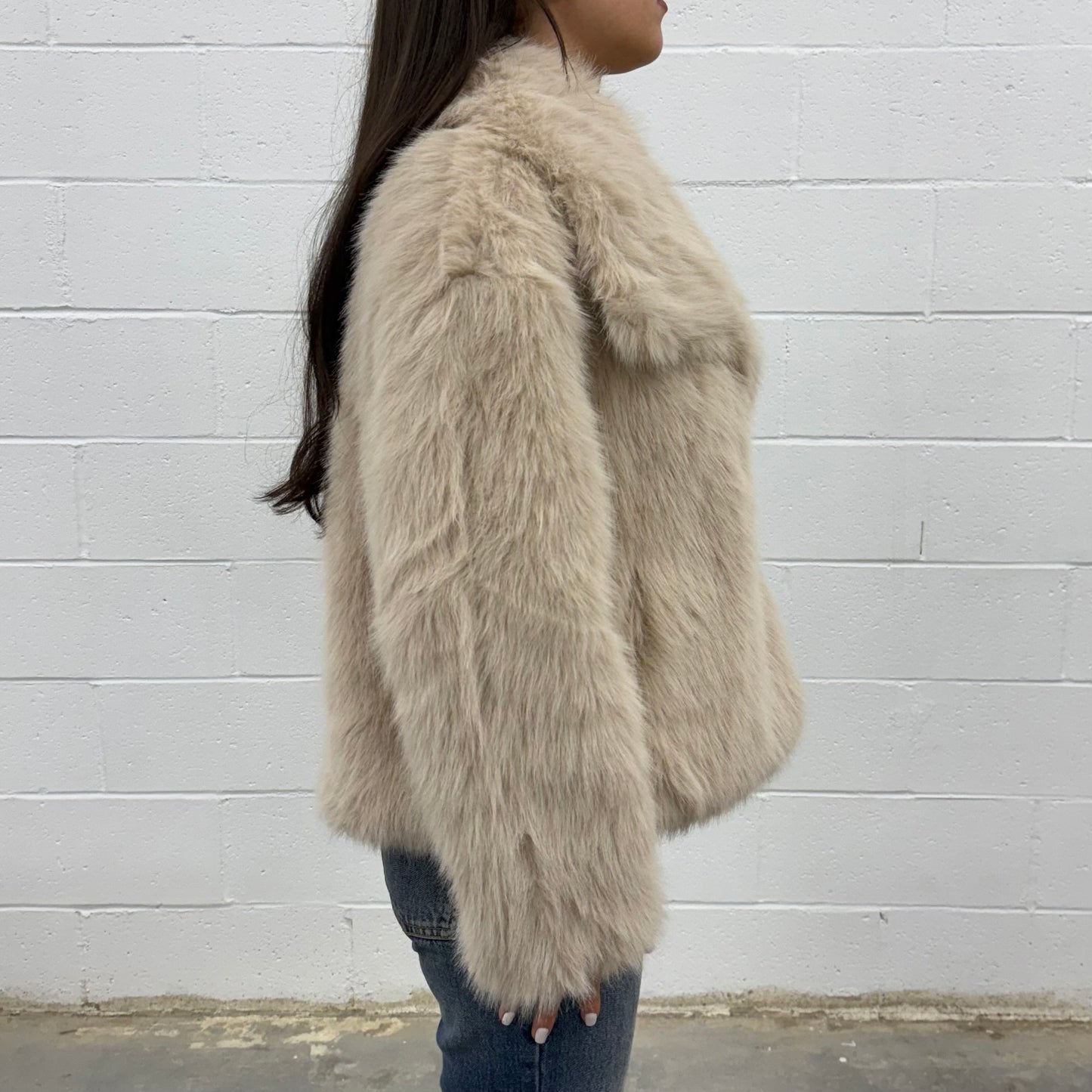 V979 Fur Coat